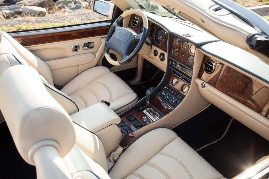 Интерьер Bentley Azure 1995 года  (NA) (фото 5 из 57)